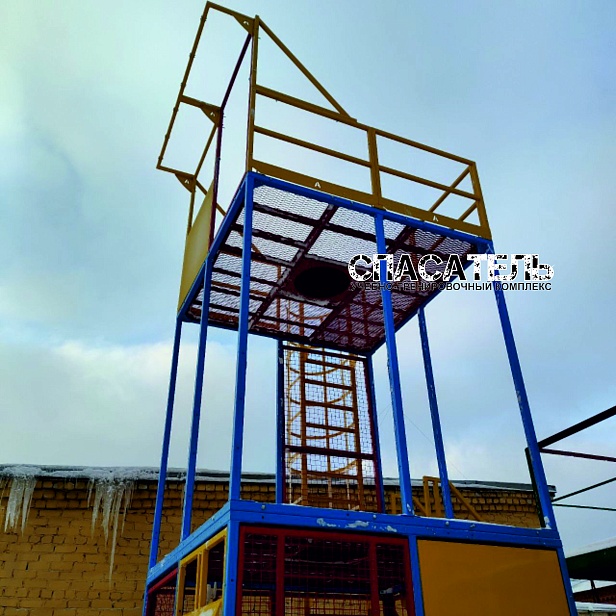 г. Березники.ООО "Сода-хлорат" проводит тренировки на учебном полигоне "СПАСАТЕЛЬ - ПС15-02-5-02" для повышения уровня безопасности при работе на высоте